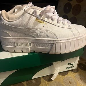 Women’s Puma Mayze Leather Junior Sneaker